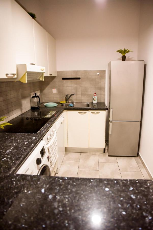 Beautiful Apartment Near The Sea And A Large Private Garden パ フォス エクステリア 写真