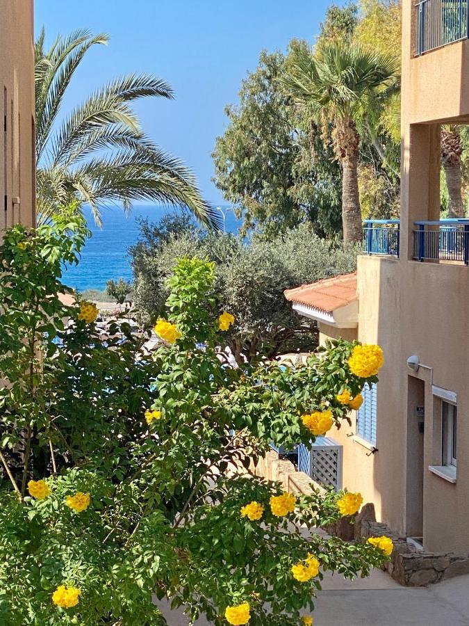 Beautiful Apartment Near The Sea And A Large Private Garden パ フォス エクステリア 写真
