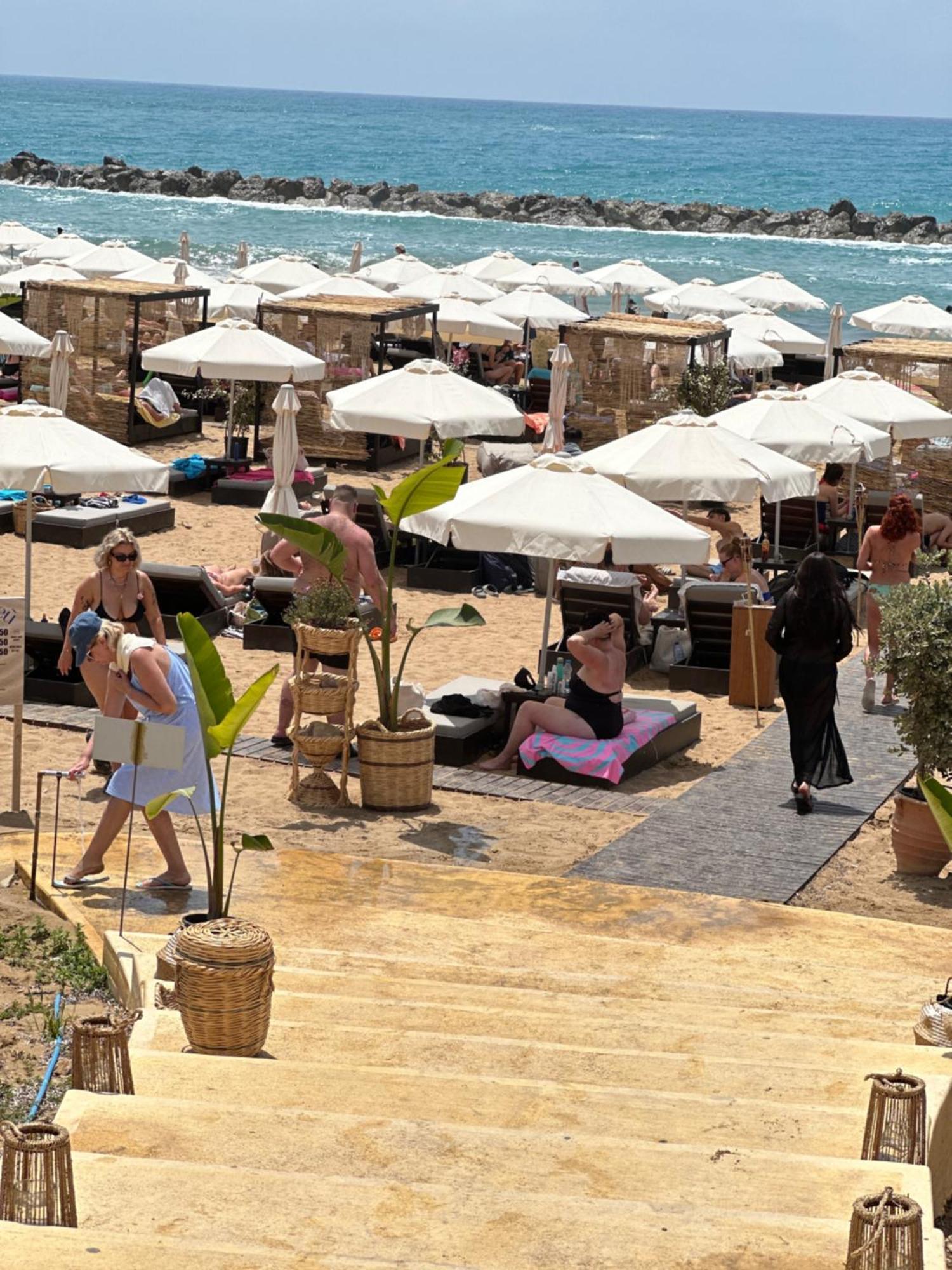Beautiful Apartment Near The Sea And A Large Private Garden パ フォス エクステリア 写真